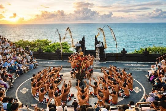 Bali: Sunrise to Sunset media 2