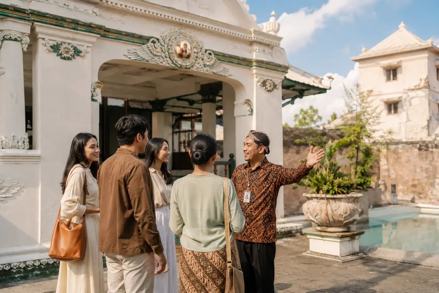 Jogja: Kraton to Karst media 7
